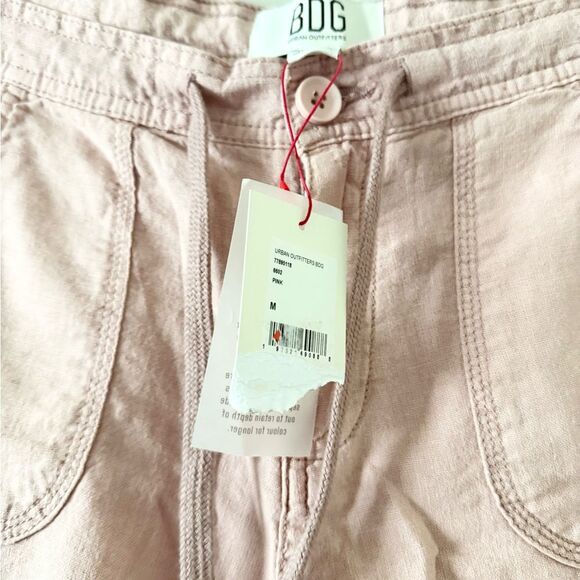 NWT BDG Cotton Linen Blend Drawstring Shorts in Pink - Size M - Picture 7 of 8